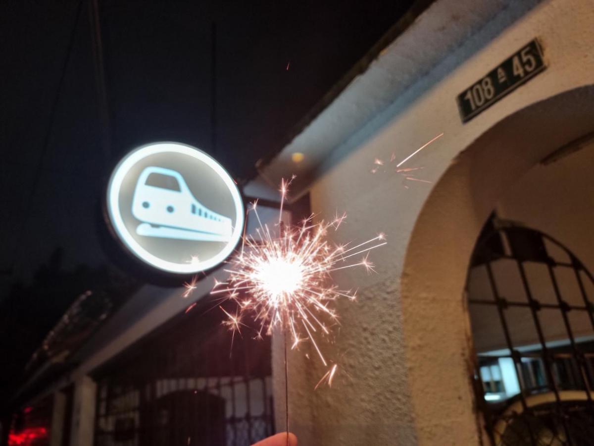 acogedor Hostal usaquen la parada del tren Bogotá Exterior foto