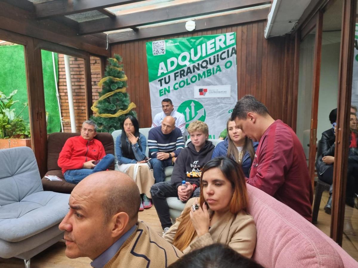 acogedor Hostal usaquen la parada del tren Bogotá Exterior foto